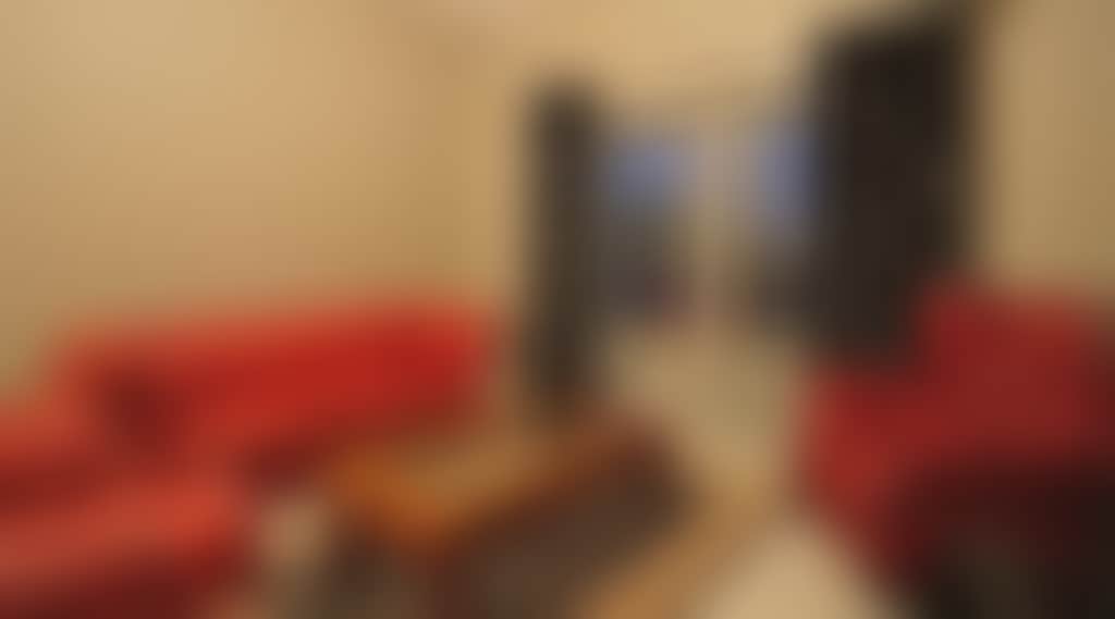 Original__9637539_Tvic_Red_Couch_Lyh9M50