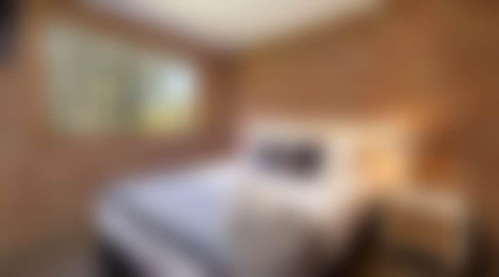 F1F930F24Ebdd697965210E96Dee5654